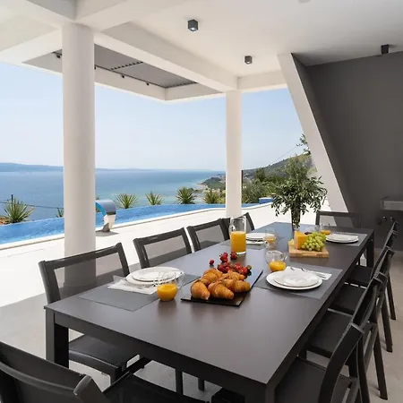 Luxurious Ada; Hot Tub, Sauna, Gym, Pool Vila *